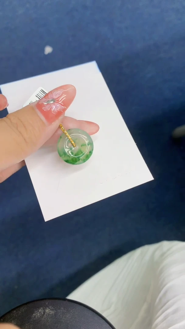 颈饰18K金镶嵌翡翠11