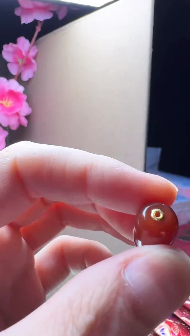 玛瑙/玉髓颈饰18K金镶嵌吊坠-配链