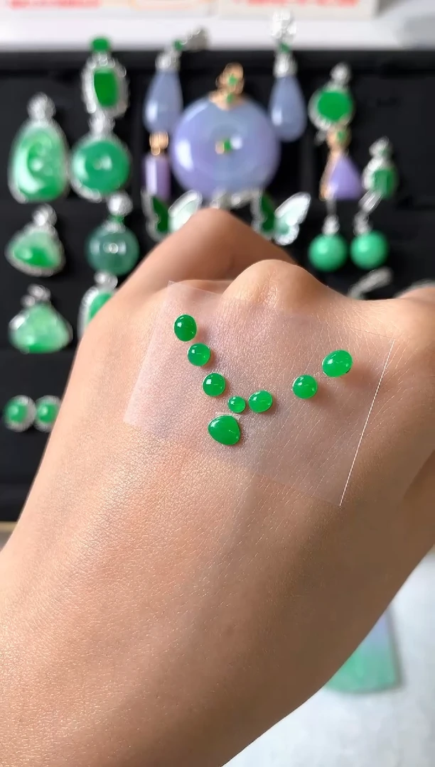 定制翡翠未镶嵌裸石（镶嵌定制）