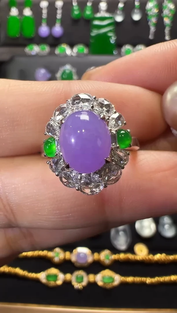 18K金镶嵌戒指翡翠高冰紫罗兰蛋面戒指