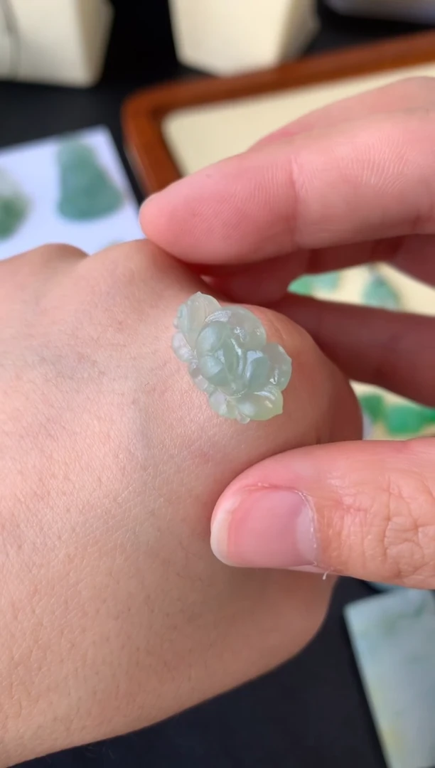 【闪购商品】定制翡翠未镶嵌翡翠