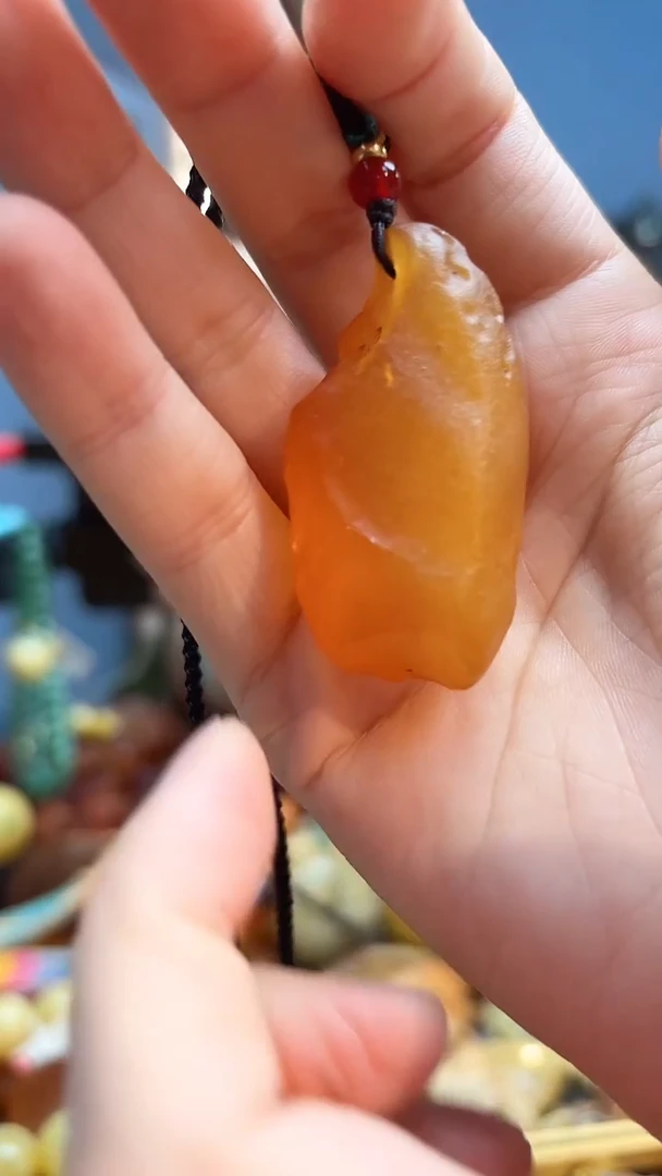 琥珀颈饰未镶嵌吊坠