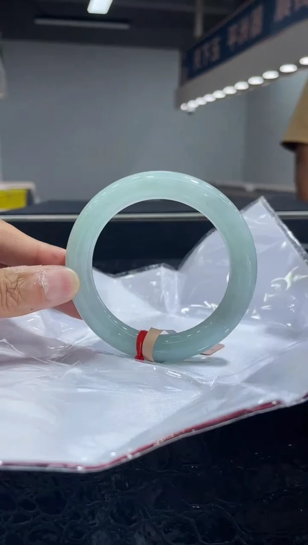 未镶嵌手镯翡翠2