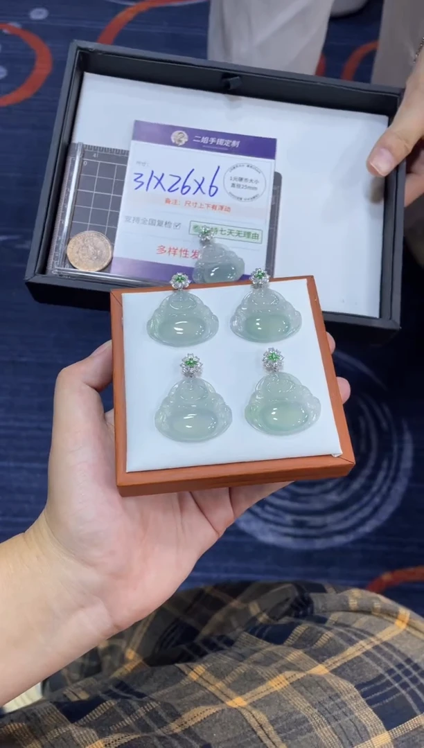 18K金镶嵌挂件翡翠ℒ****এ佛公FL13@多样性发其一CP配绳