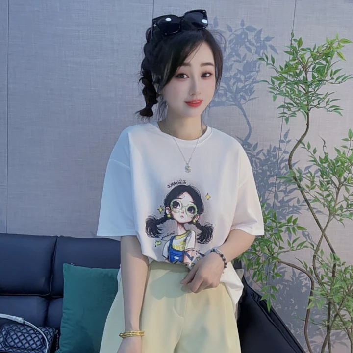 丹丹精选--2560新款圆领卡通可爱眼镜女孩图案短袖T恤