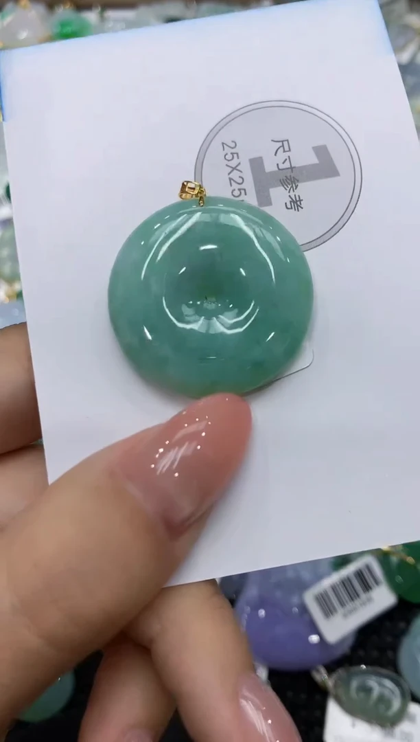 颈饰18K金镶嵌翡翠111111111111