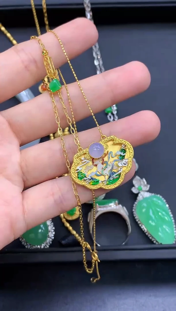 颈饰18K金镶嵌翡翠318-中国好珍宝