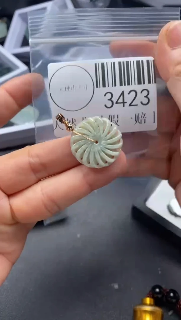 吊坠(不含链)未镶嵌翡翠3423