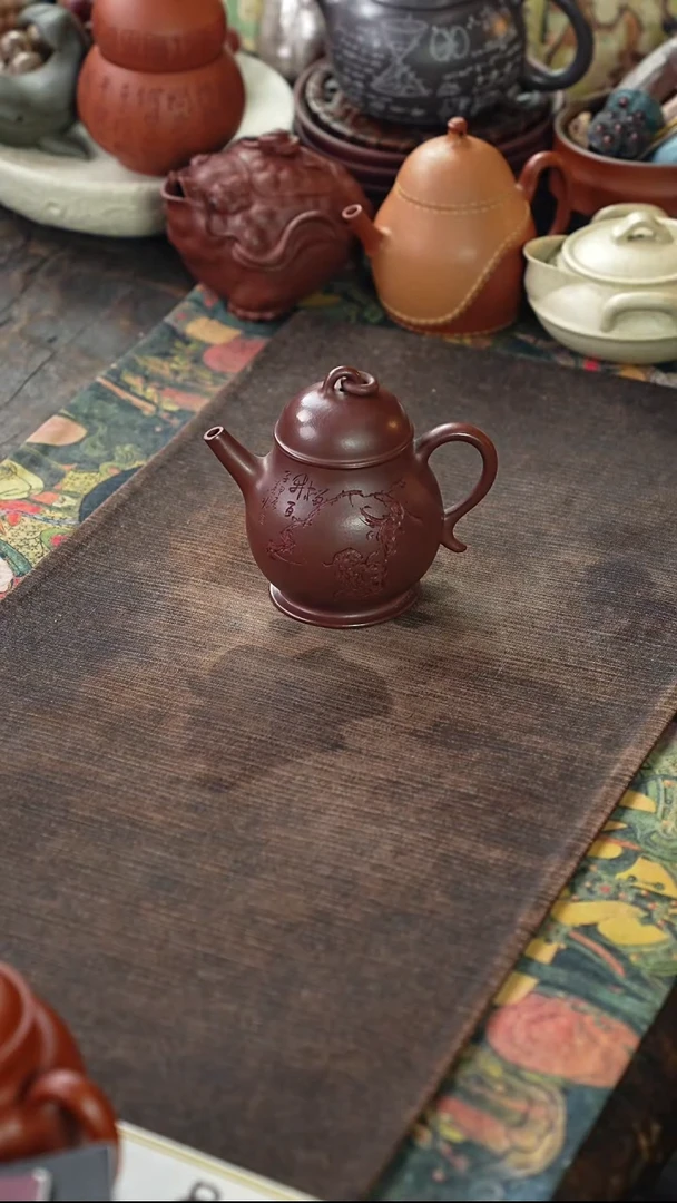 王安凤刻绘梅花高潘壶