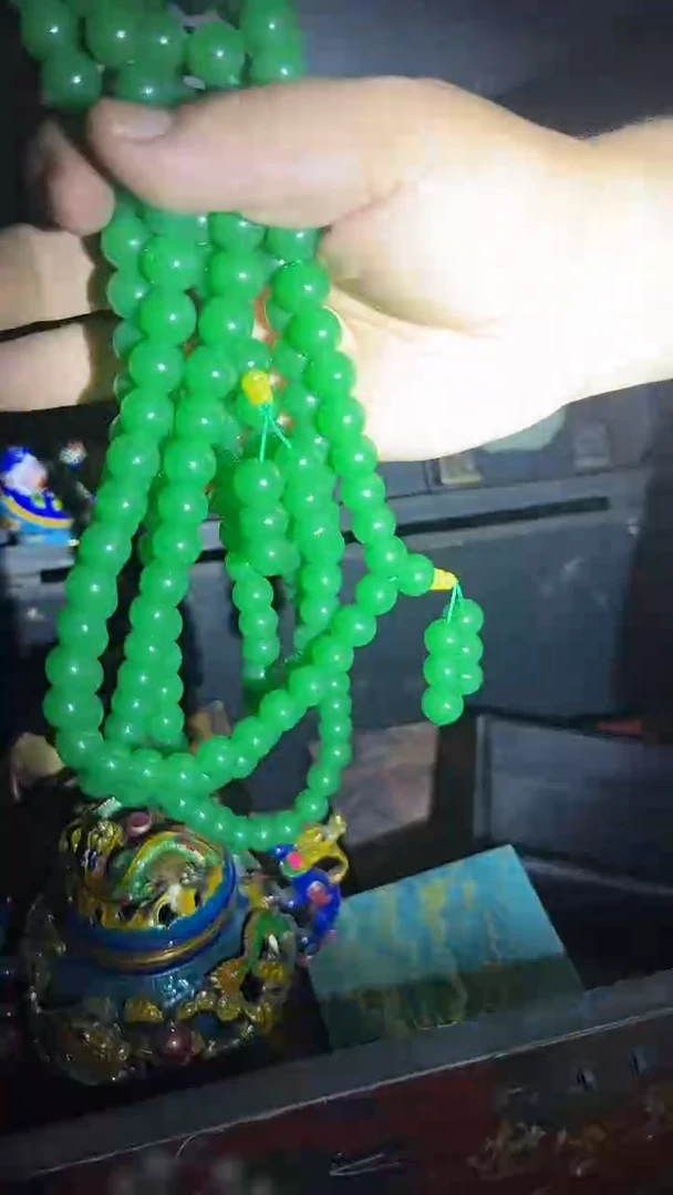 和田玉未镶嵌颈饰长串.1条