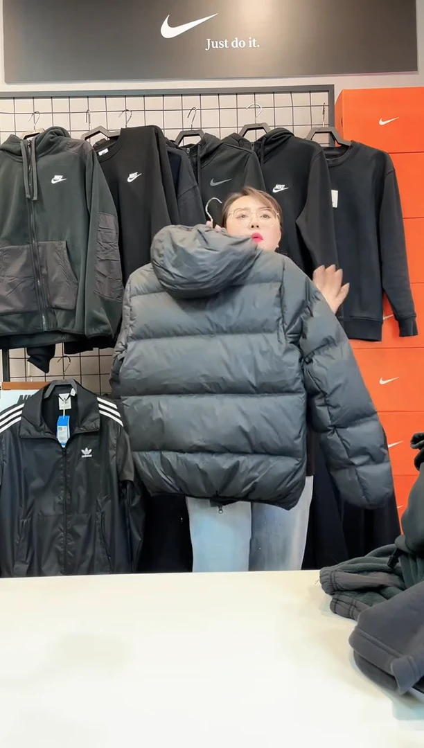 黑色断码羽L码120斤-140斤 不退换