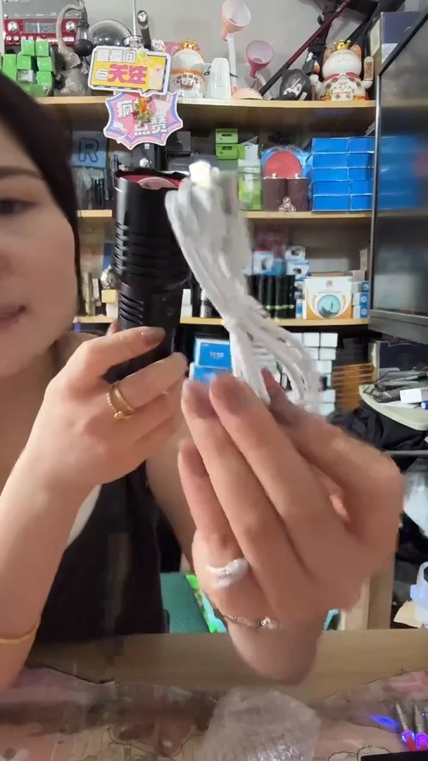 牛皮盒白激光手电不带电池