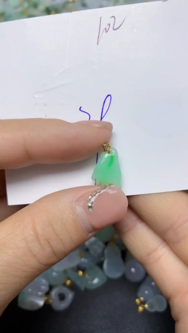 【闪购商品】翡翠挂件18K金镶嵌 天然翡翠A货