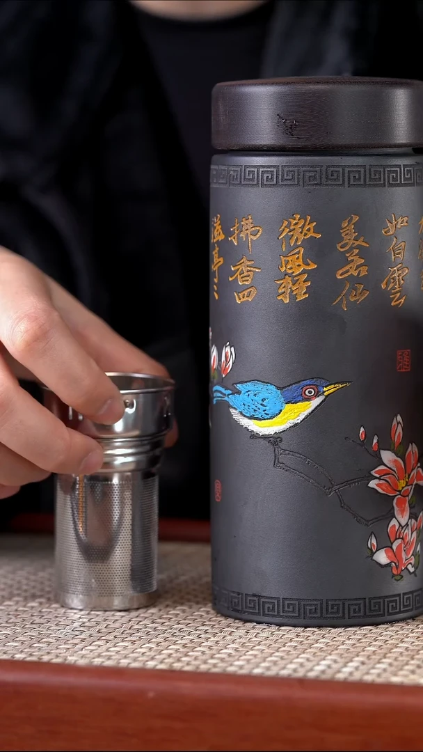 茶杯紫砂玉兰花