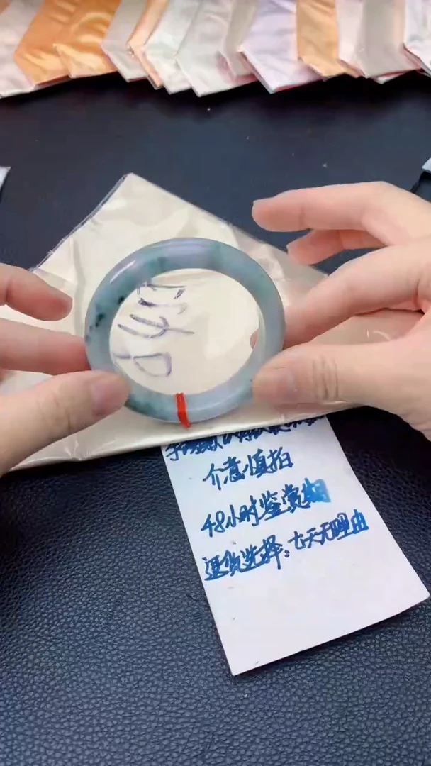 翡翠手镯未镶嵌0734284130