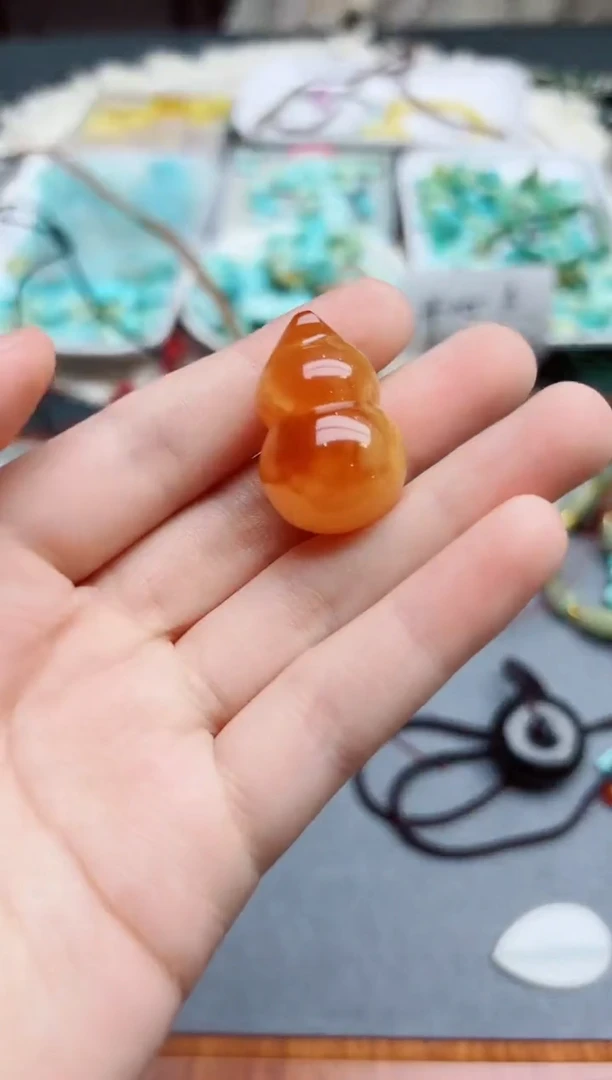 未镶嵌琥珀裸石蜜蜡葫芦吊坠*1 GW编绳