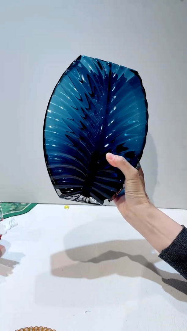 【闪购商品】琉璃手工艺品小号蓝色大叶花瓶