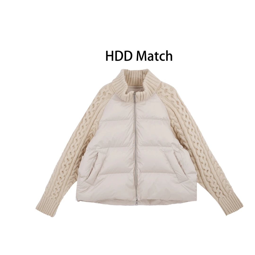 HDD- "针织羽绒" 90白鸭绒 冬季女款针织拼接设计宽松羽绒服Y9470