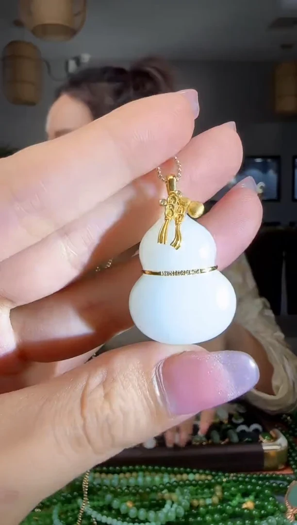 吊坠(不含链)18K金镶嵌和田玉1