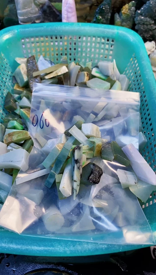 颈饰未镶嵌翡翠我***光天然翡翠060