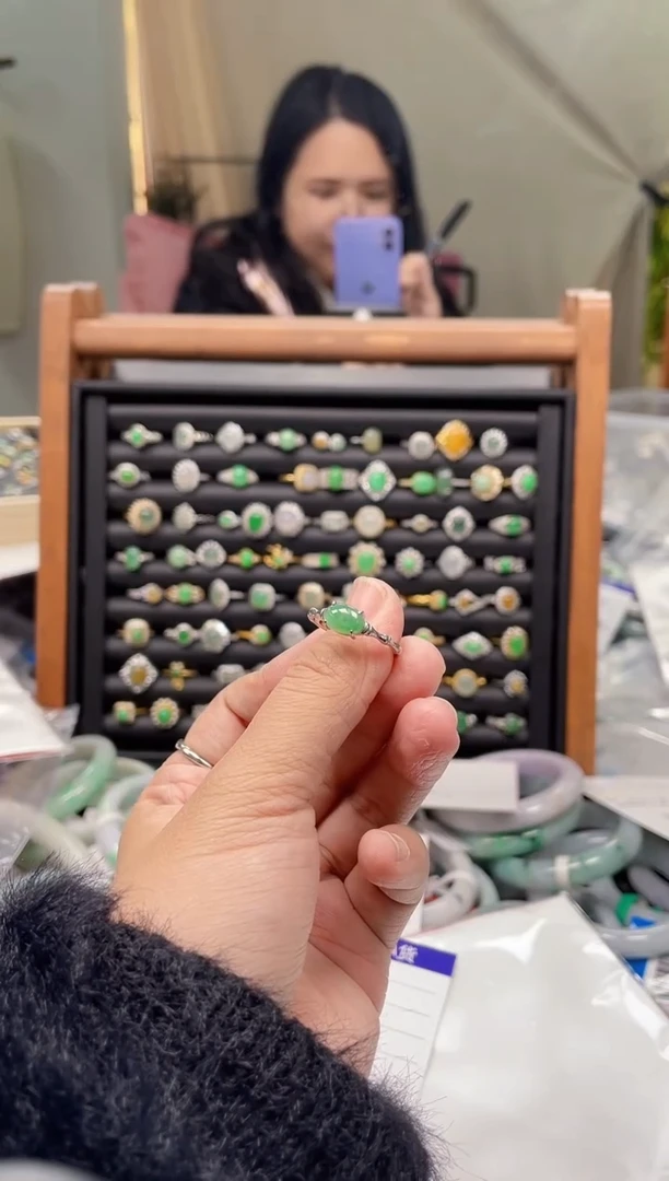 【闪购商品】翡翠戒指未镶嵌天然翡翠A货蛋面戒指