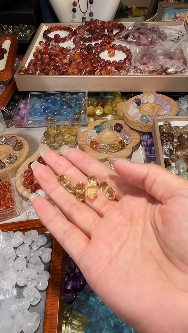 水晶手串未镶嵌R87黄水晶双尖一个