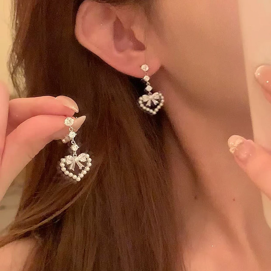 铜合金锆石耳饰 秋冬轻奢闪锆爱心蝴蝶结珍珠流苏耳环女气质耳钉