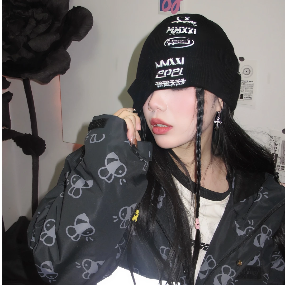 MMXXi黑色刺绣logo女冷帽滑雪帽子头盔内盔帽套保暖针织帽