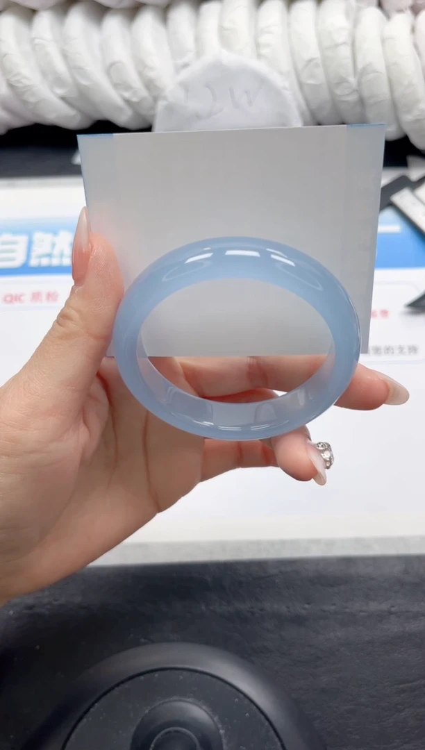 【闪购商品】石英质玉手镯未镶嵌190-55