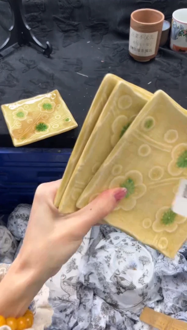 瓷片萧*       B021