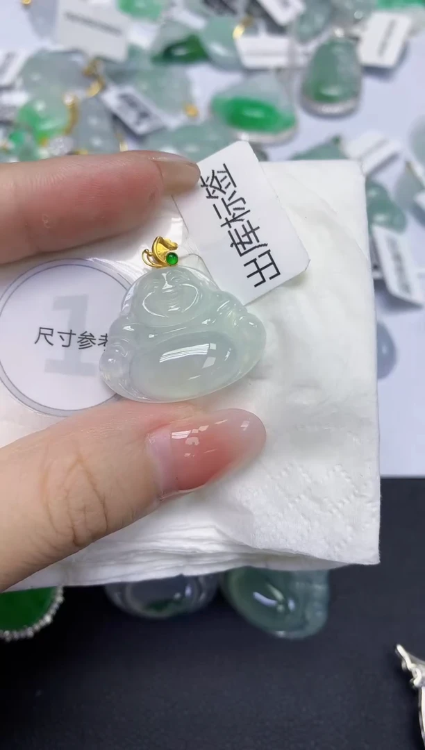 颈饰18K金镶嵌翡翠天然缅甸翡翠A货百元以上9元证书费自理