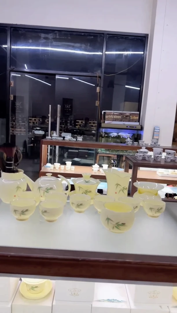 【闪购商品】瓷片言泥言泥言泥@YN