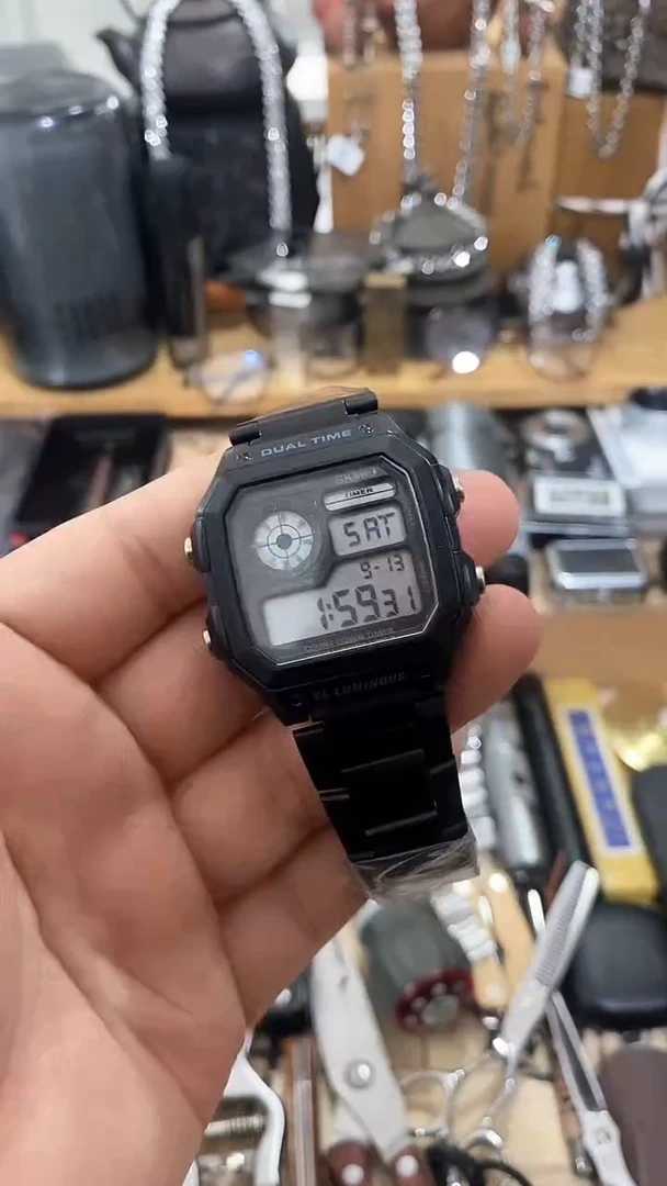 瓷片闪购商品  如图所示