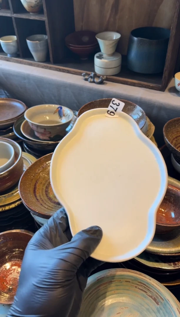 【闪购商品】瓷片379  微瑕亚光白云朵盘1个