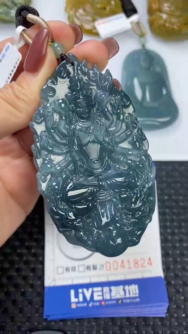 【闪购商品】翡翠颈饰未镶嵌11111111111111111