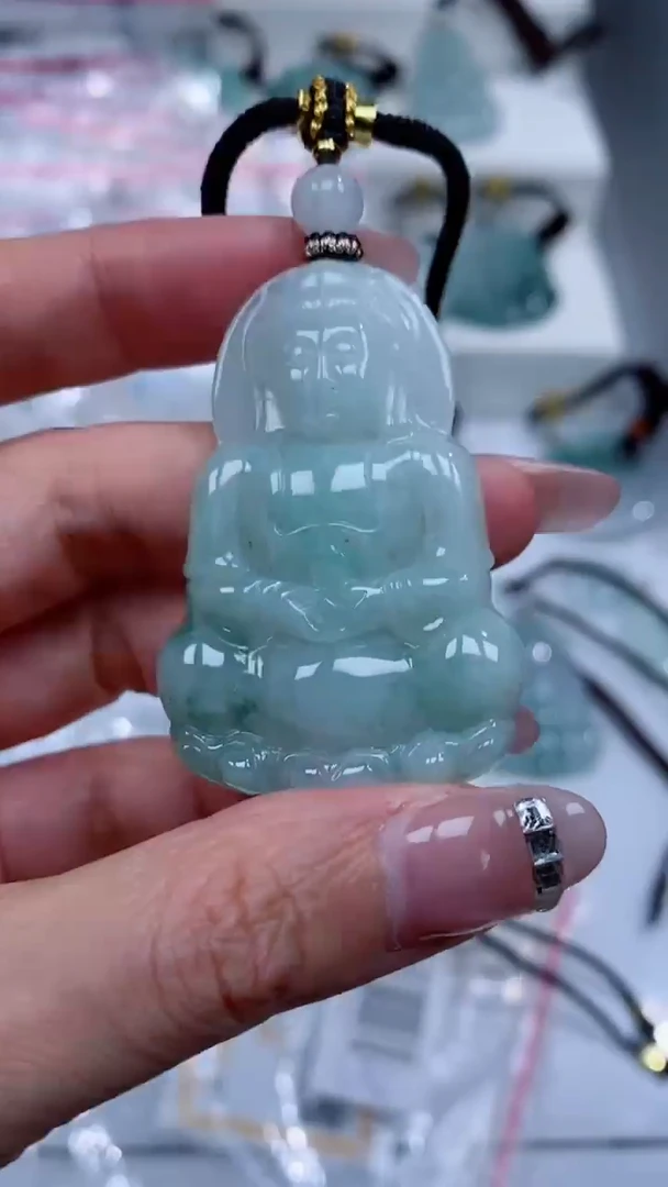 颈饰未镶嵌翡翠吊坠