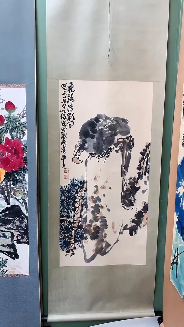 竖款精品三尺卷轴，鹰