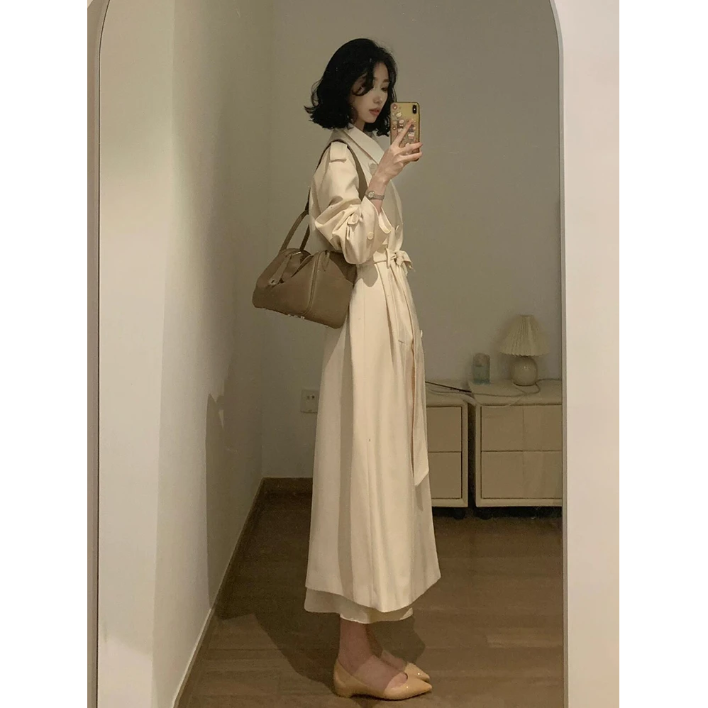 风衣女款2025新款高级感名媛翻领双排扣中长款外套系带英伦风大衣