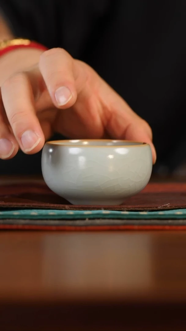 分寸杯子。