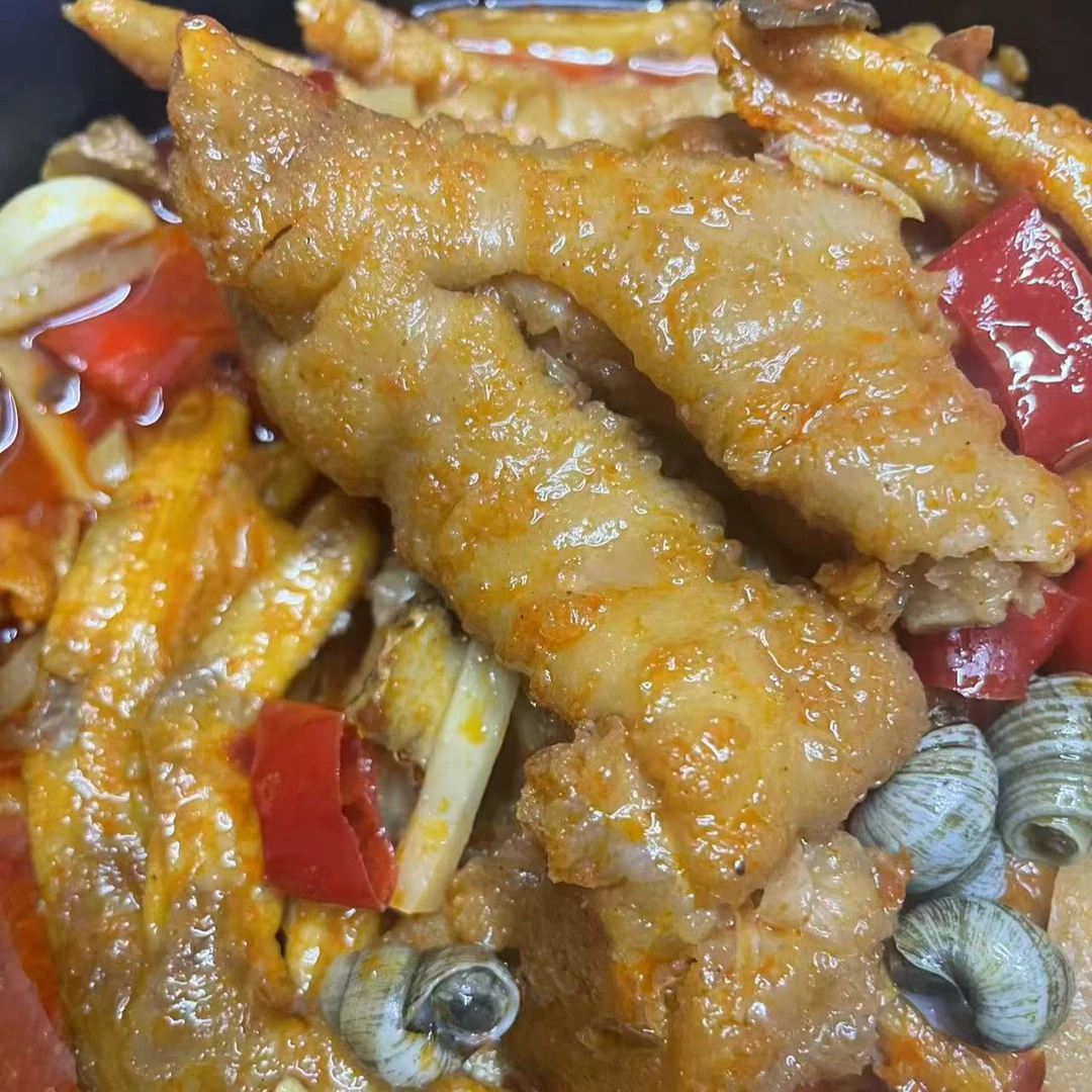 招财手螺蛳煲双人套餐（2个猪脚+2个鸭脚+2个鸡爪+4个鹌鹑蛋豆腐条）