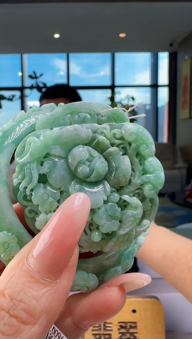 颈饰未镶嵌翡翠配底座YJ@@960Q7J04841