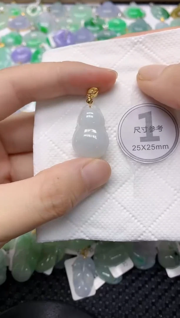 翡翠未镶嵌颈饰1111111111