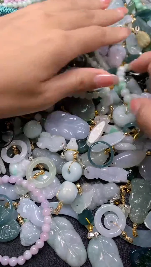 颈饰未镶嵌翡翠7344