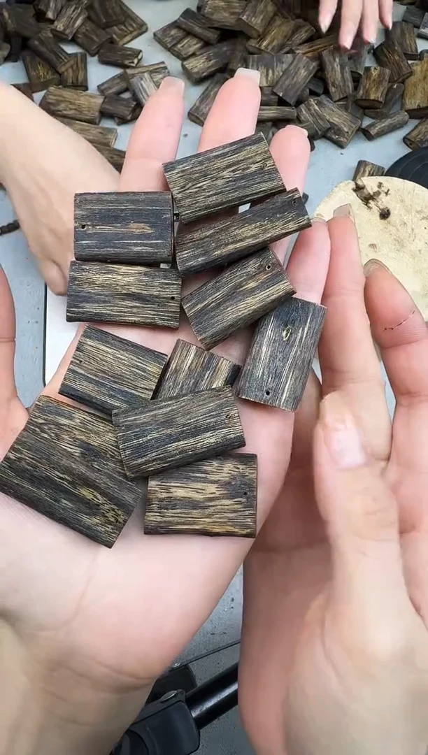 沉香沉香碎屑A10无事牌静静沉香甄选多样性发一