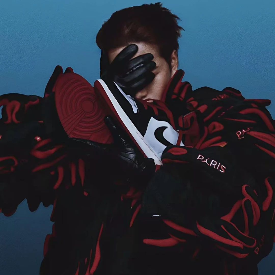 【长沙发货】耐克女子BLACK TOE黑脚趾高帮复古运动鞋FD1437-106