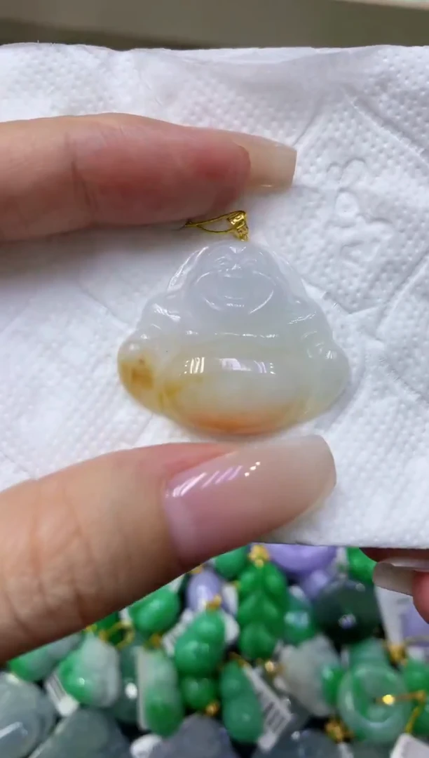 颈饰18K金镶嵌翡翠天然缅甸翡翠A货