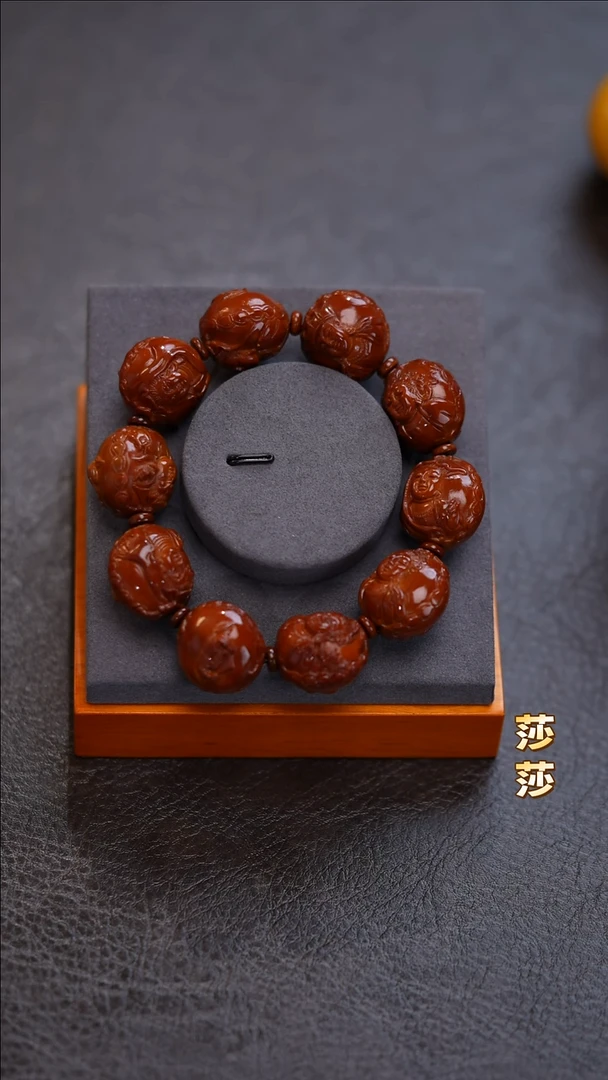吊坠橄榄核观音手串