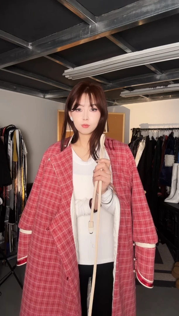 甜****?【希贵蒙古袍】 14号