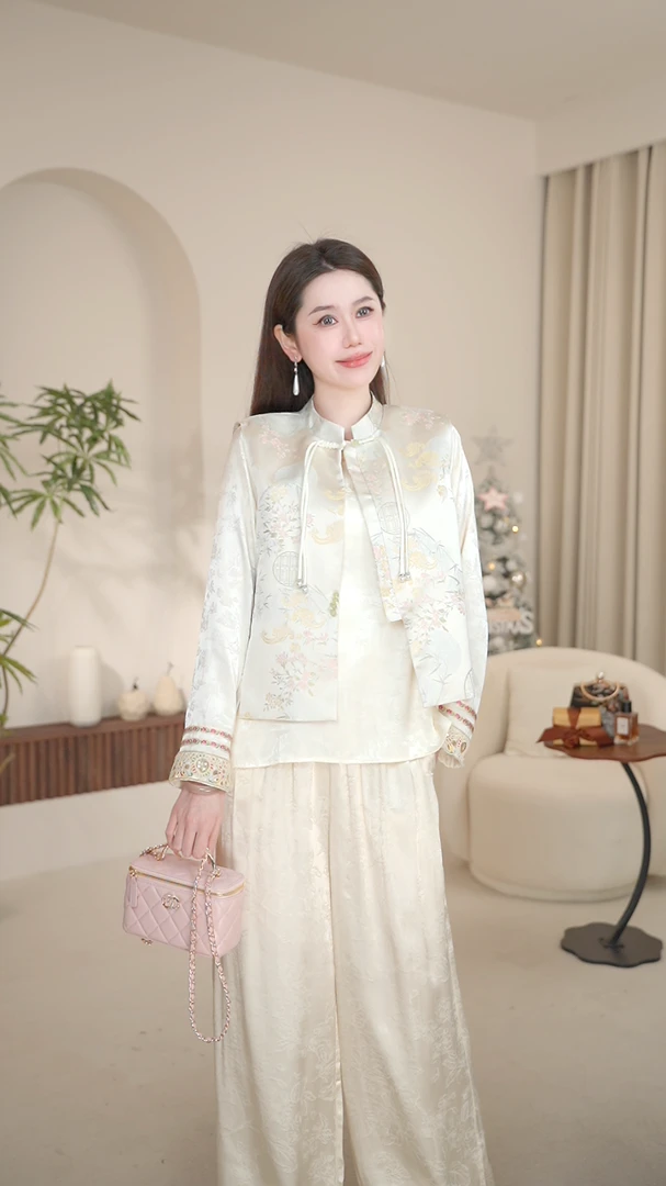 【凡凡】新中式提花马甲女士网红女上衣爆款时尚新中式复古风盘扣