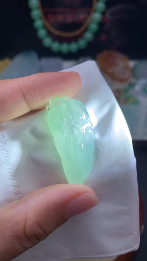 未镶嵌定制翡翠